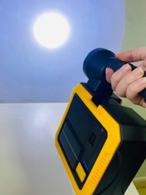 Linterna Multifuncional Recargable Solar